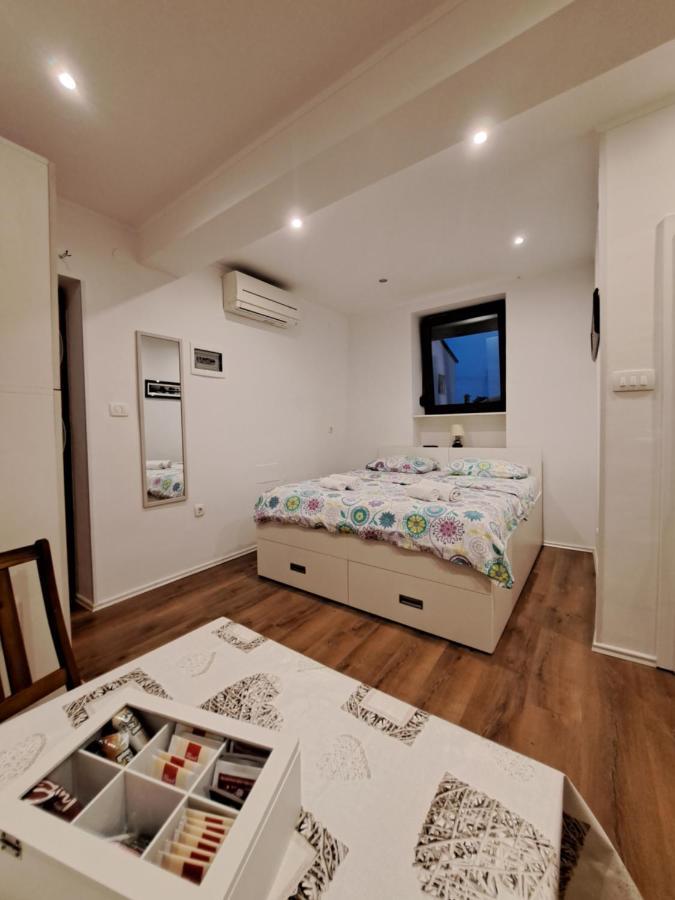 Meressa Nina&Leo Studio Apartments Novigrad Istria エクステリア 写真