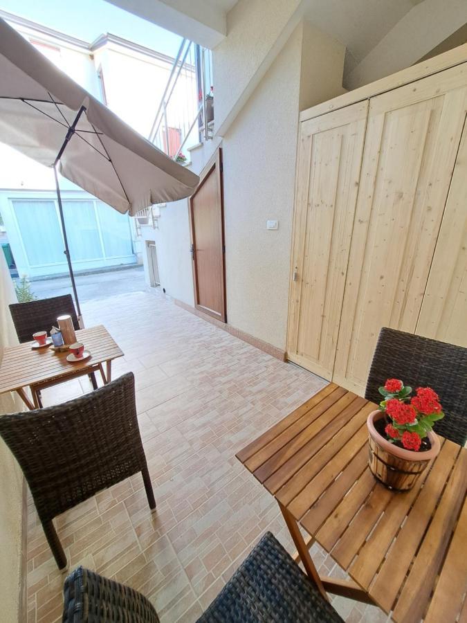 Meressa Nina&Leo Studio Apartments Novigrad Istria エクステリア 写真
