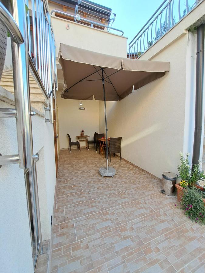 Meressa Nina&Leo Studio Apartments Novigrad Istria エクステリア 写真